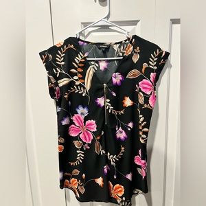 Express Floral Short Sleeve Top
